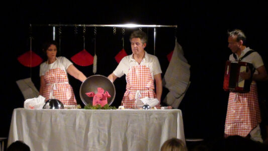 Les régalades la Strada cie