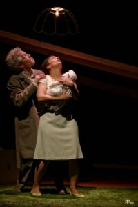 Nos écrans bleutés de Gilles Granouillet - la Strada cie