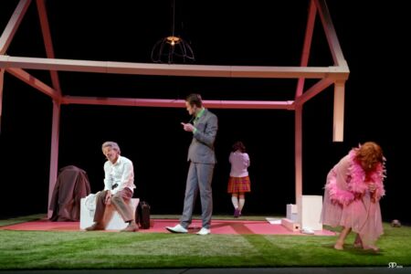 Nos écrans bleutés de Gilles Granouillet - la Strada cie