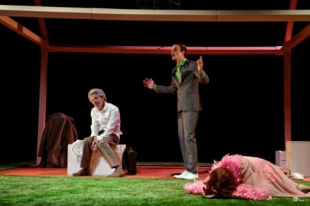 Nos écrans bleutés de Gilles Granouillet - la Strada cie