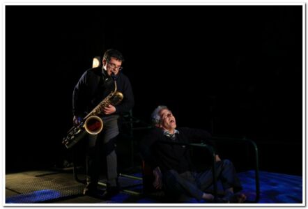 Simon la gadouille de Rob Evans - la Strada cie