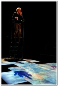 Simon la gadouille de Rob Evans - la Strada cie